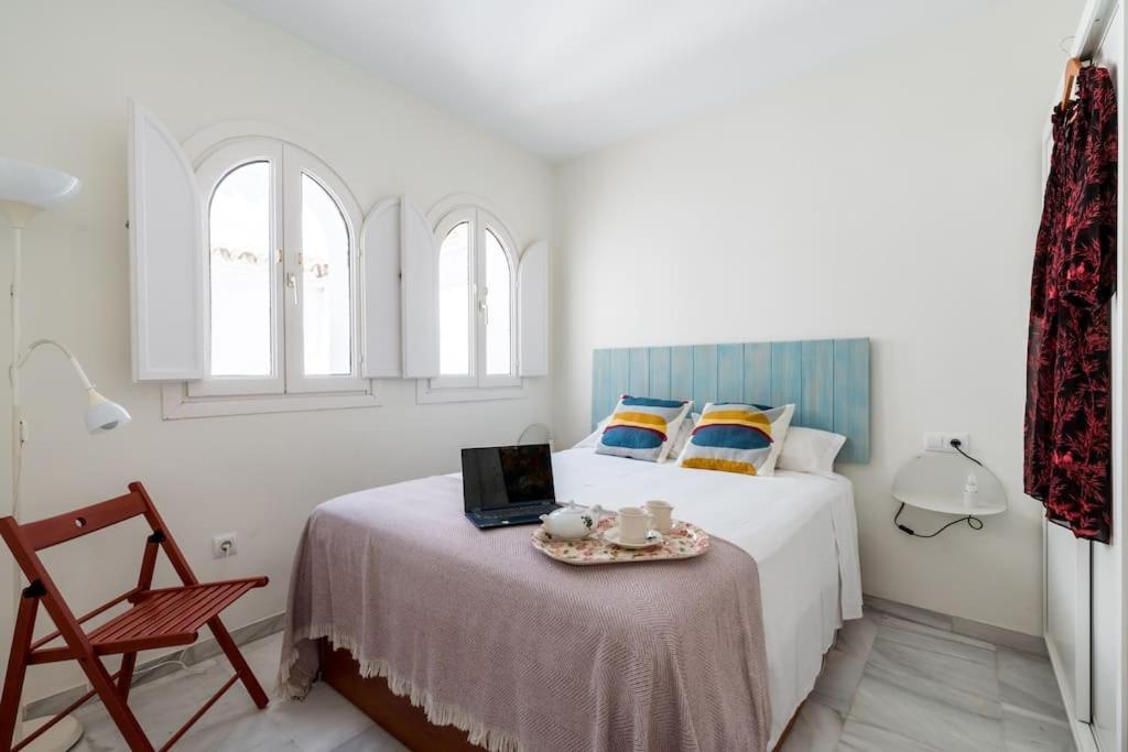 Apartamentos Rg, San Vicente 22 塞维利亚 外观 照片